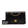 Chanel Medium Classic Lambskin Double Flap Secondhand