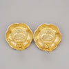 Chanel Vintage CC Flower Clip-On imitation pearls in gold plated