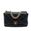 Chanel Maxi Lambskin 19 Flap Secondhand