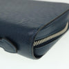 Louis Vuitton Zippy XL Taiga Leather